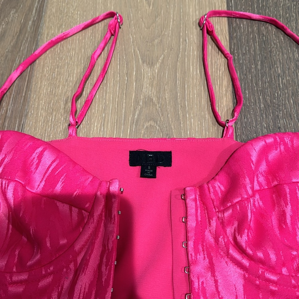 Revolve Top - image 5